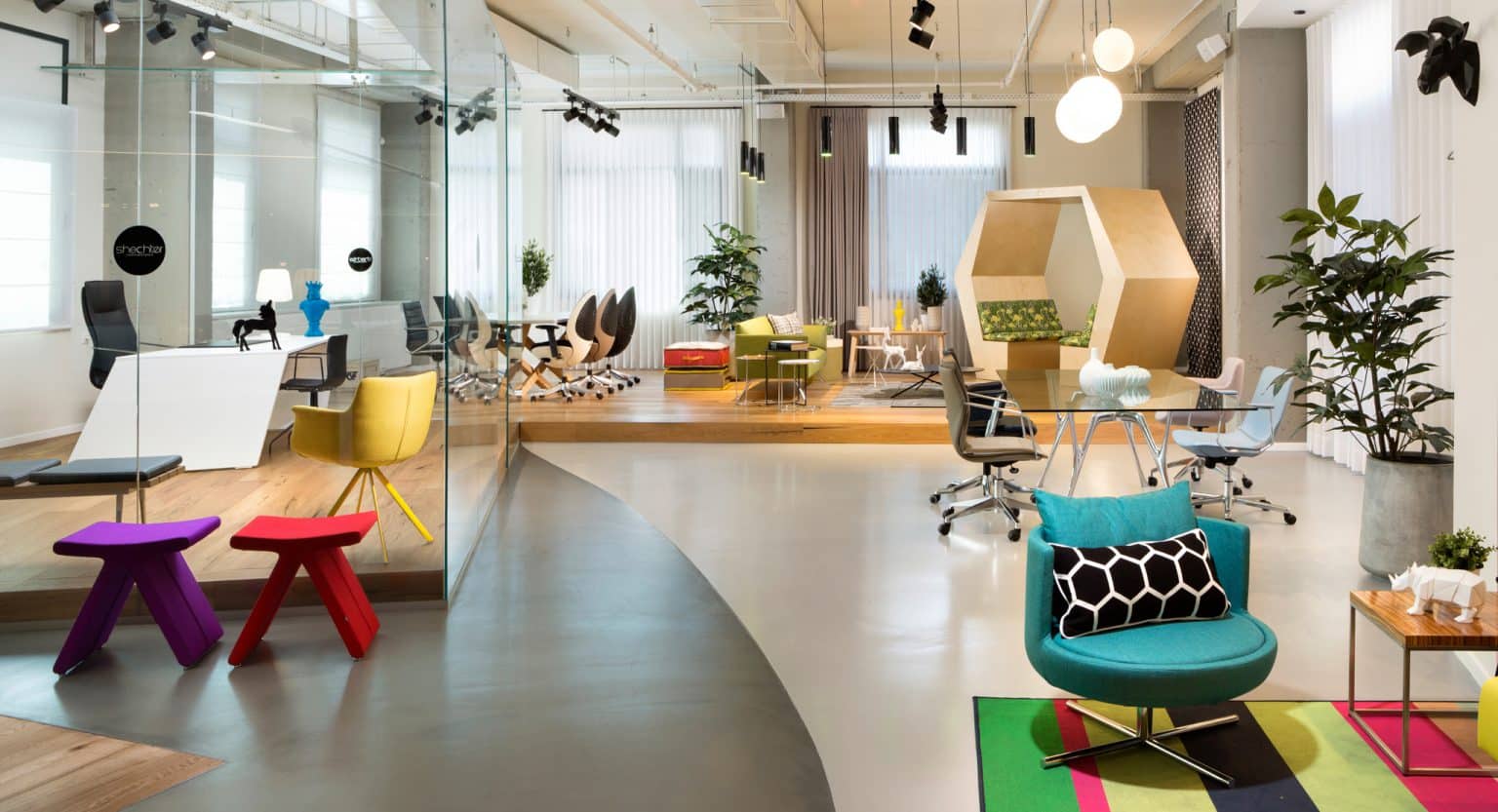 BOX&OUT by shechter - Showroom