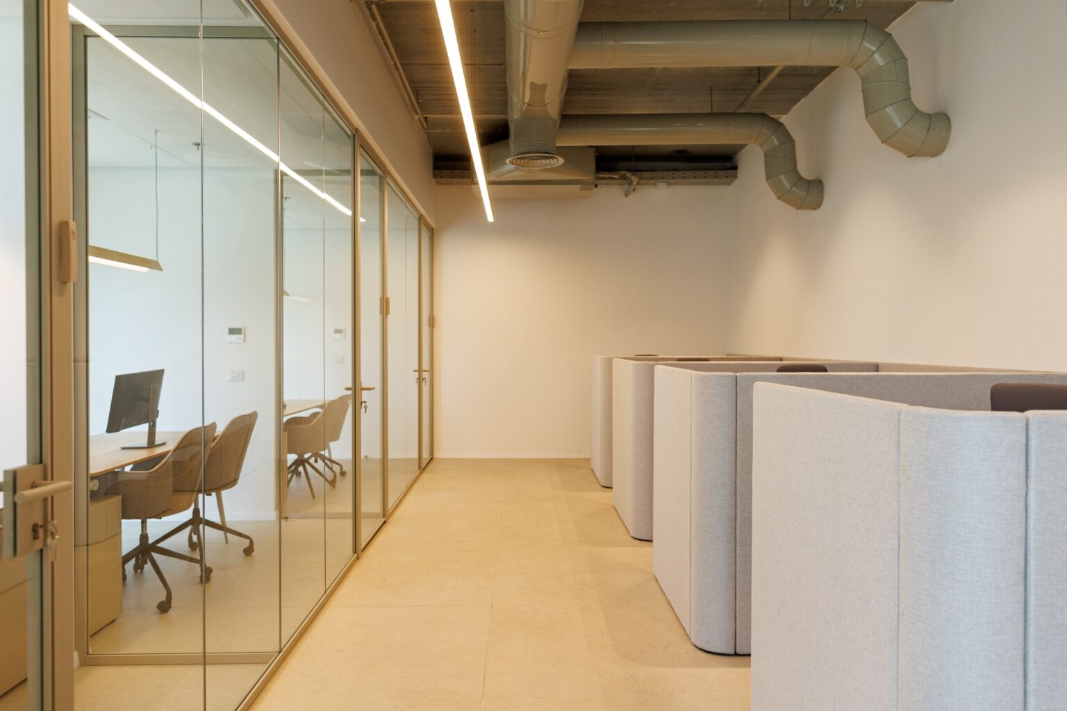 מענה עיצובי שלם ומודולרי לצרכי ניטו טק, מבית היוצר של בוקס אנד אאוט