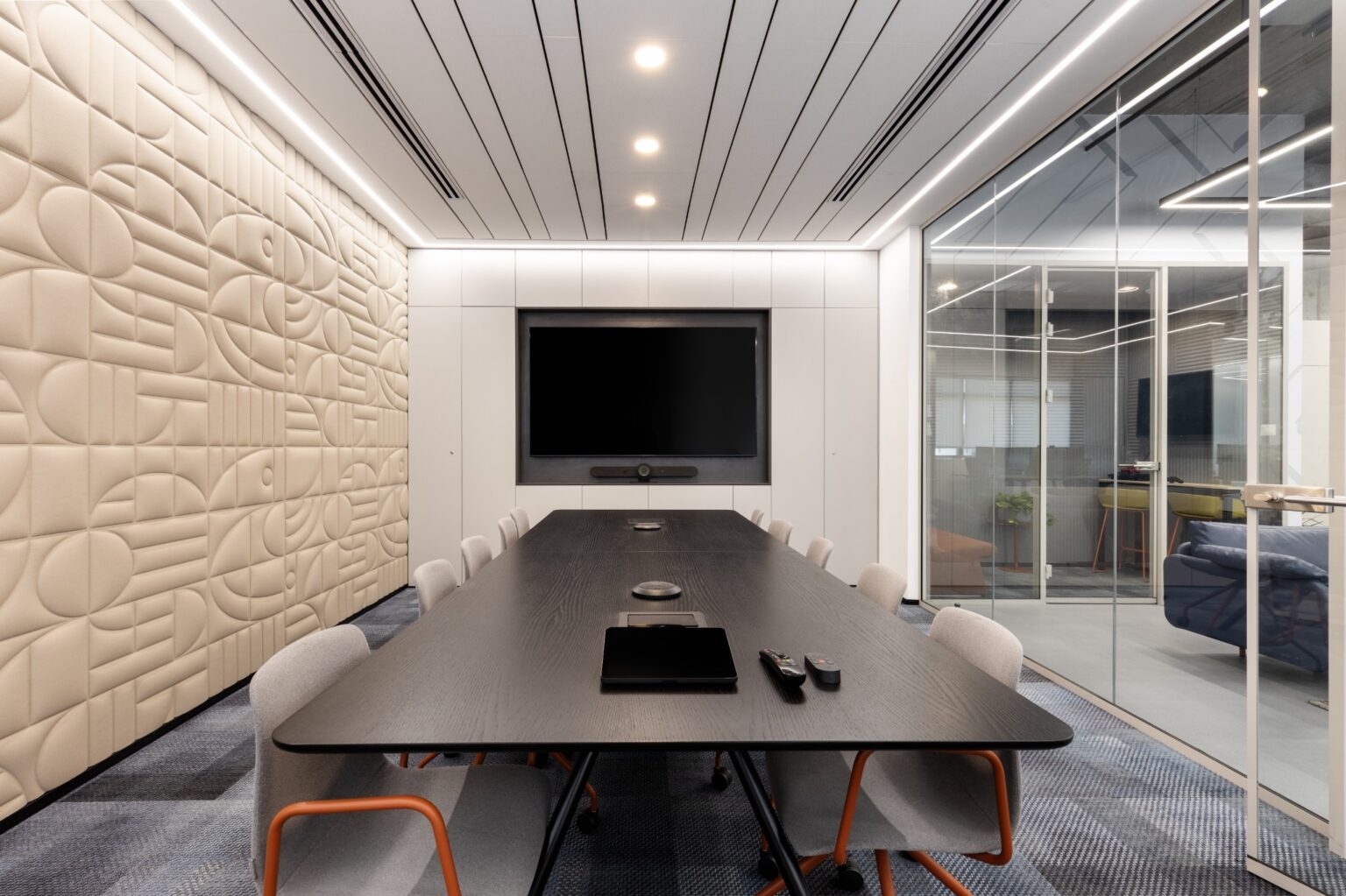 שילוב של פונקציונליות ואסתטיקה בעיצוב משרדי אלטאר – Box & Out