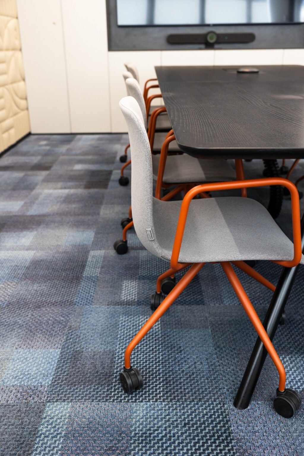 עיצוב משרדים עכשווי בפרויקט של בוקס אנד אאוט עבור חברת אלטאר