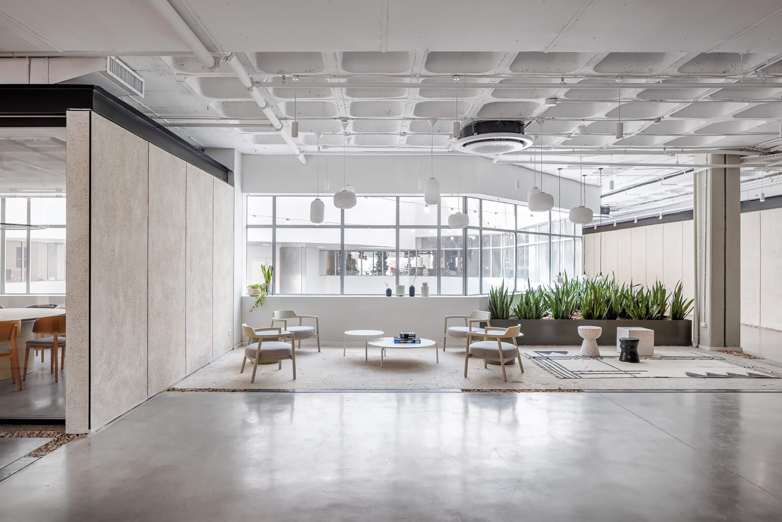 שילוב בין חדשנות אדריכלית לעיצוב חמים וביתי בפרויקט Wix