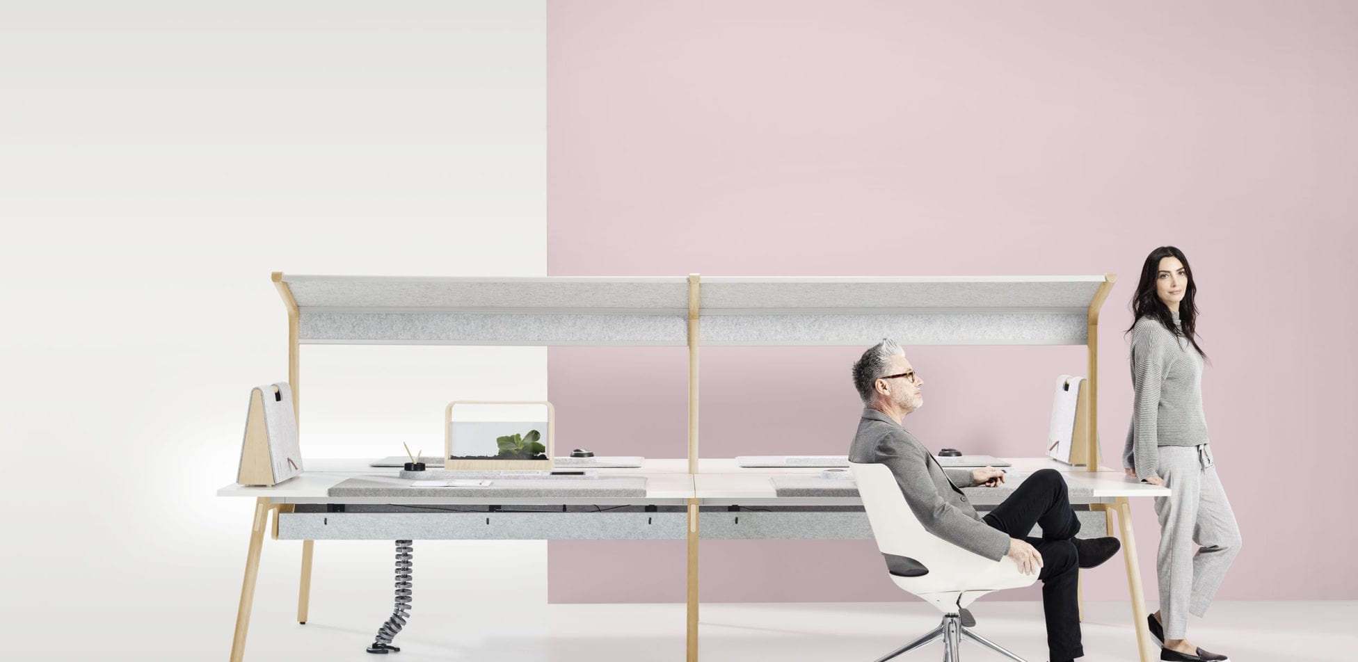 מחיצת שולחן Thinking Quietly